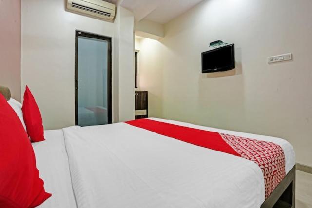 Hotel Amfahh - Andheri West Railway Station Mumbai Exterior foto