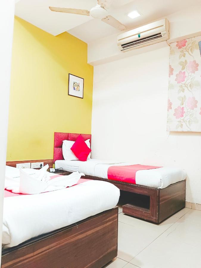 Hotel Amfahh - Andheri West Railway Station Mumbai Exterior foto