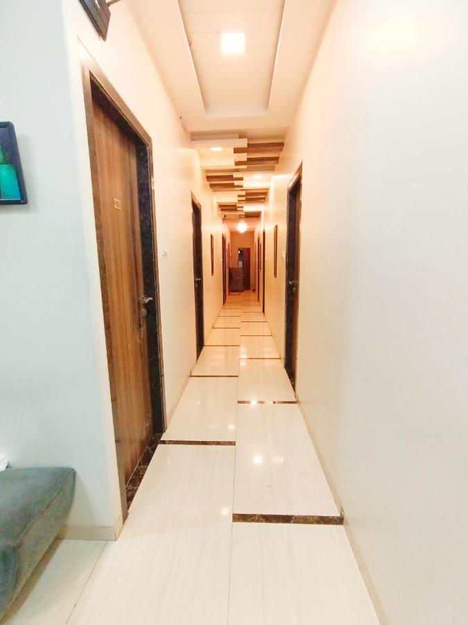 Hotel Amfahh - Andheri West Railway Station Mumbai Exterior foto
