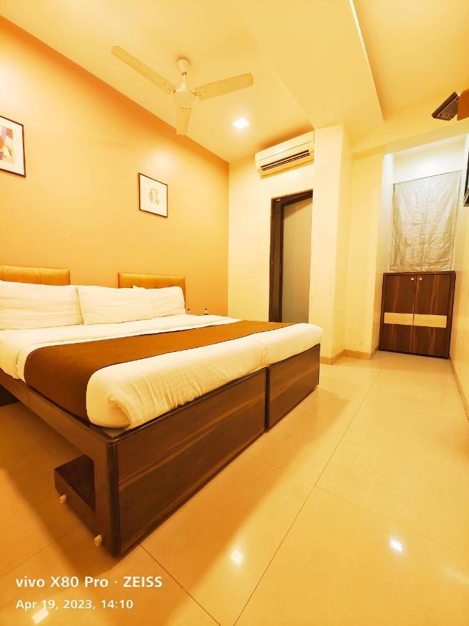 Hotel Amfahh - Andheri West Railway Station Mumbai Exterior foto