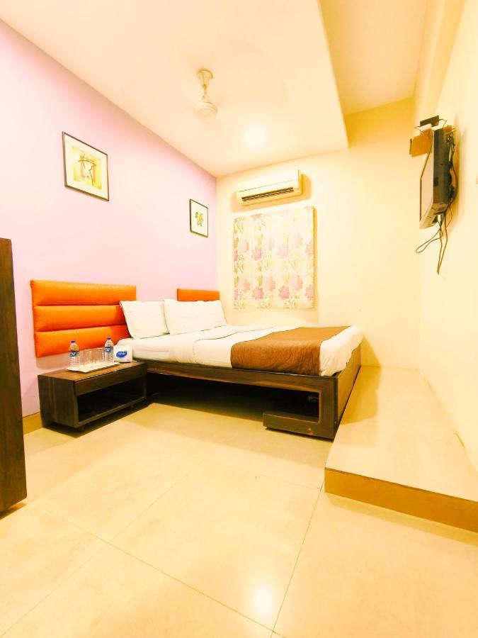 Hotel Amfahh - Andheri West Railway Station Mumbai Exterior foto